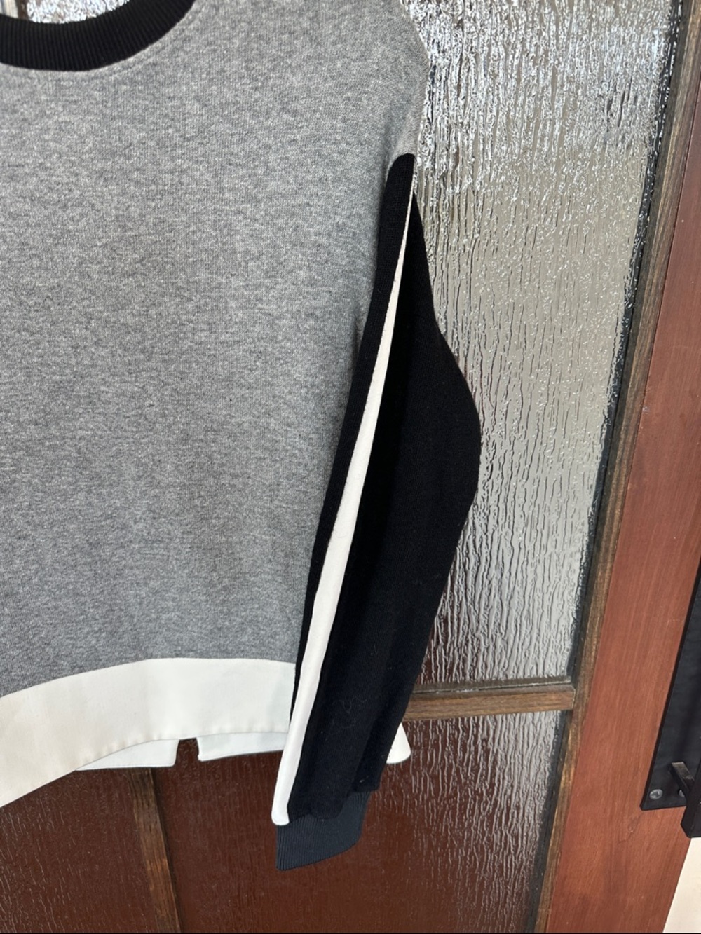 Sandro Women’s Grey, Black & White Colorblock Crewneck Sweater size Med - Picture 2 of 11